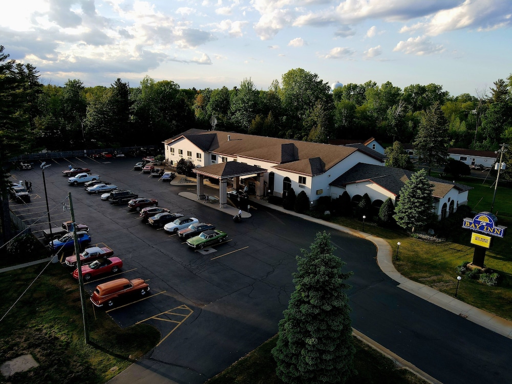 Bay Inn - featured photo
