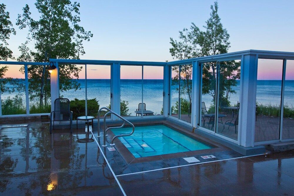 Bluefin Bay on Lake Superior - photo 16