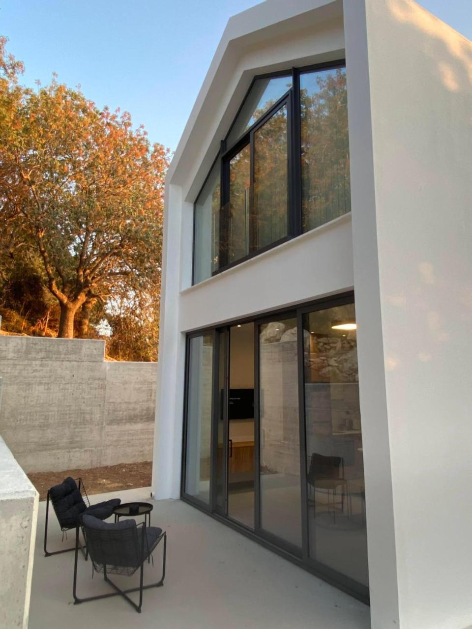 Tremythia Homes Deluxe loft and 2 bed houses