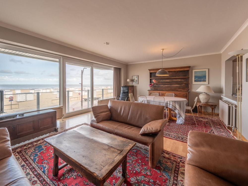 Apartment in Knokke Heist by the Seafront — 4-Star Luxury Hotel in Knokke-Heist, Belgium
