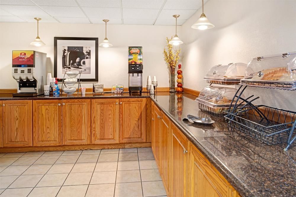 Baymont Inn & Suites Omaha NE - photo 18
