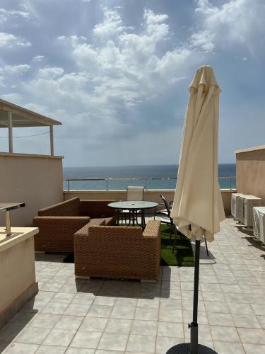 Candela 53 Duplex Con Terraza Y Piscina in Carboneras, Spain