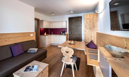 Apartment 39012 — 4-Star Luxury Hotel in Merano, Italy