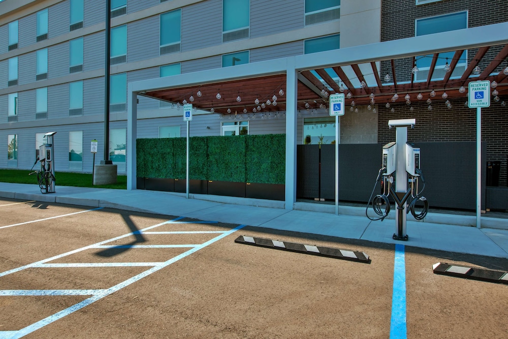 Home2 Suites by Hilton Grand Rapids South - photo 37