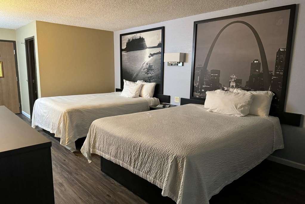 Super 8 by Wyndham Sullivan - photo 16