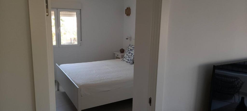 Apartamento A 50 Metros Playa Las Vistas — 4-Star Luxury Hotel in Playa De Las Americas, Spain