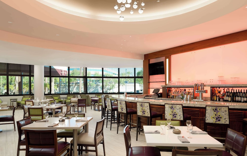 DoubleTree Suites by Hilton Phoenix - photo 45