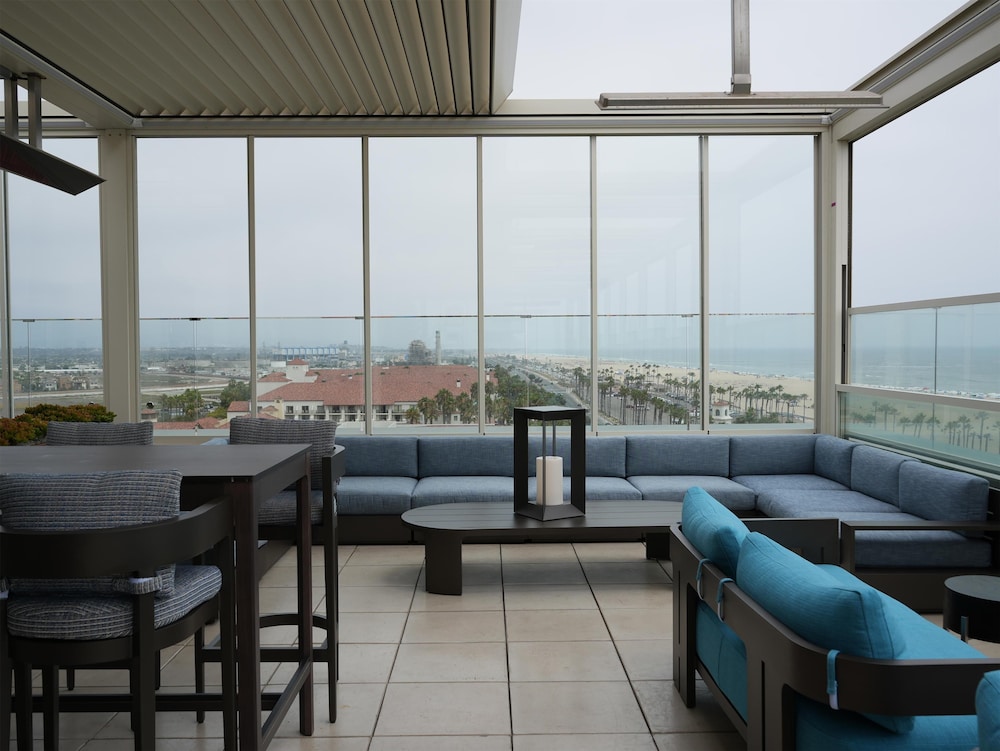 The Waterfront Beach Resort A Hilton Hotel - photo 258