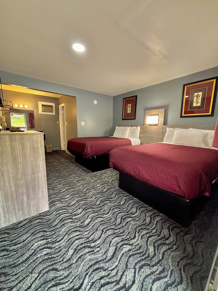 Hometown Inn Athens - photo 6