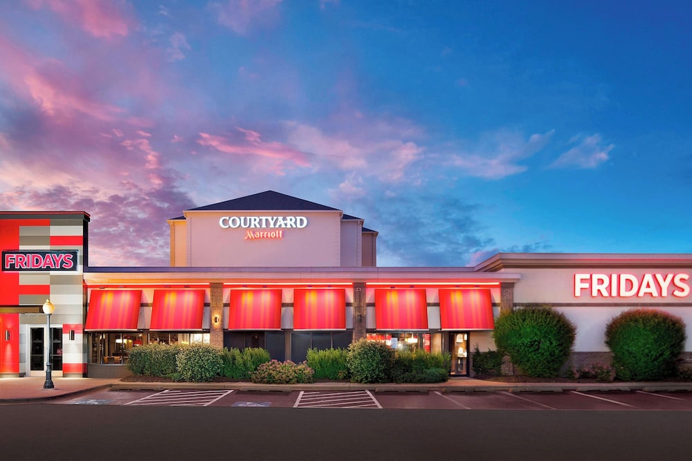 Courtyard by Marriott Chicago Midway Airport - featured photo