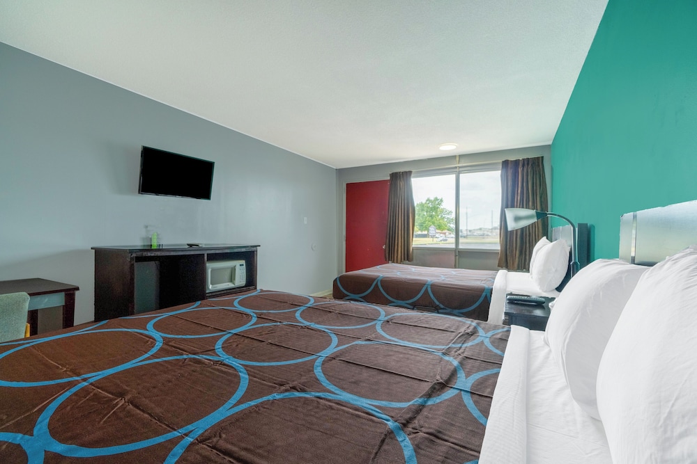 Lamplighter Inn By OYO Independence - photo 43