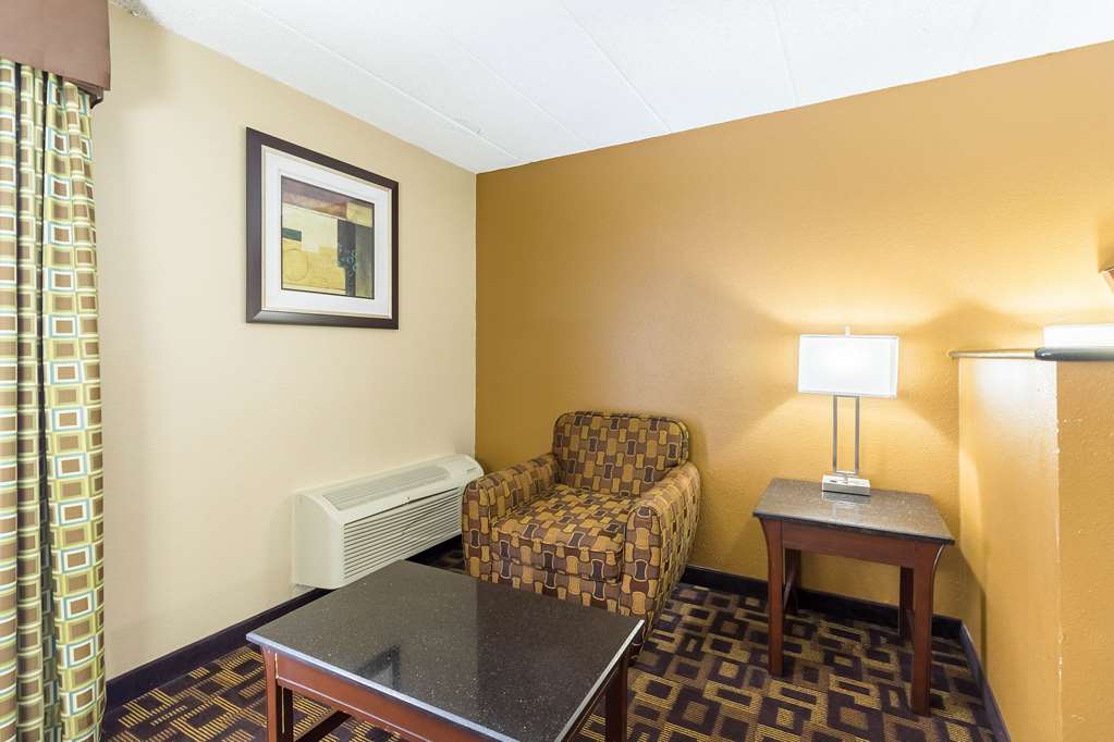 Quality Inn & Suites Arden Hills Saint Paul North - photo 15