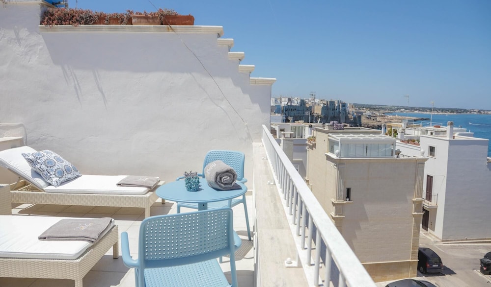 Td Casa Marevino Seaside Terrace with Panoramic Views — 4-Star Luxury Hotel in Polignano A Mare, Italy