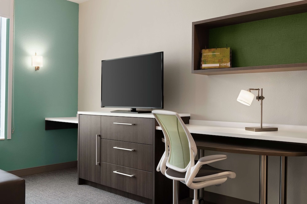 Home2 Suites by Hilton Houston Pearland - photo 13