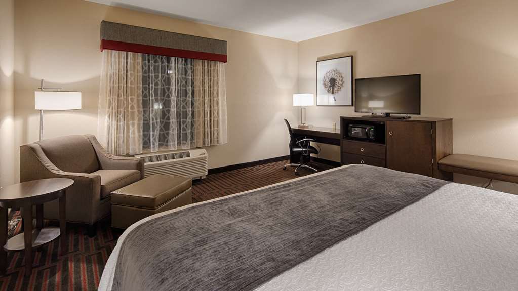 Best Western Plus Stevens County Inn - photo 12