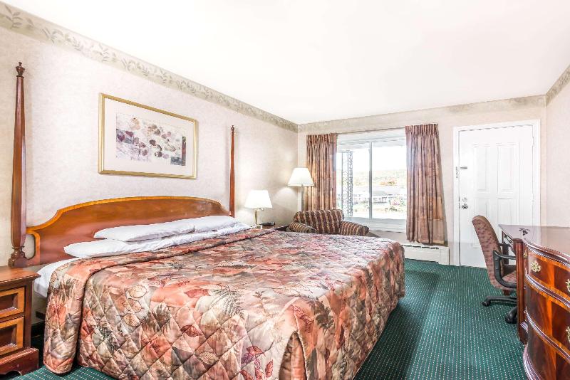 Knights Inn Lenox - photo 27