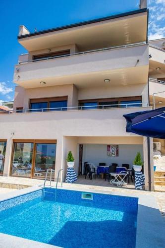Family friendly house with a swimming pool Rogoznica 15176 — 4-Star Luxury Hotel in Rogoznica, Croatia