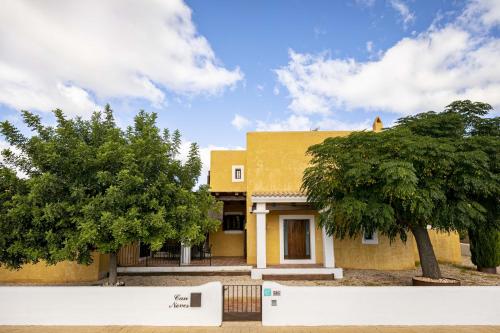 Can Noves Villa De 5 Suites 31 Y 9 — 4-Star Luxury Hotel in Sant Francesc De Formentera, Spain