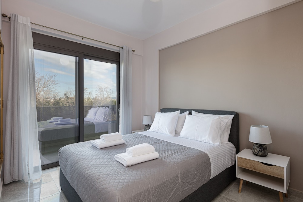 Aurora Apartments — 4-Star Luxury Hotel in Chania, Greece