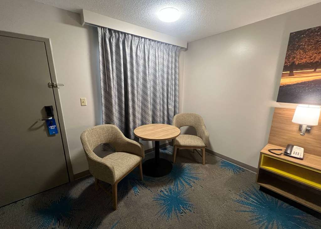 Days Inn by Wyndham Valdosta I 75 - photo 24