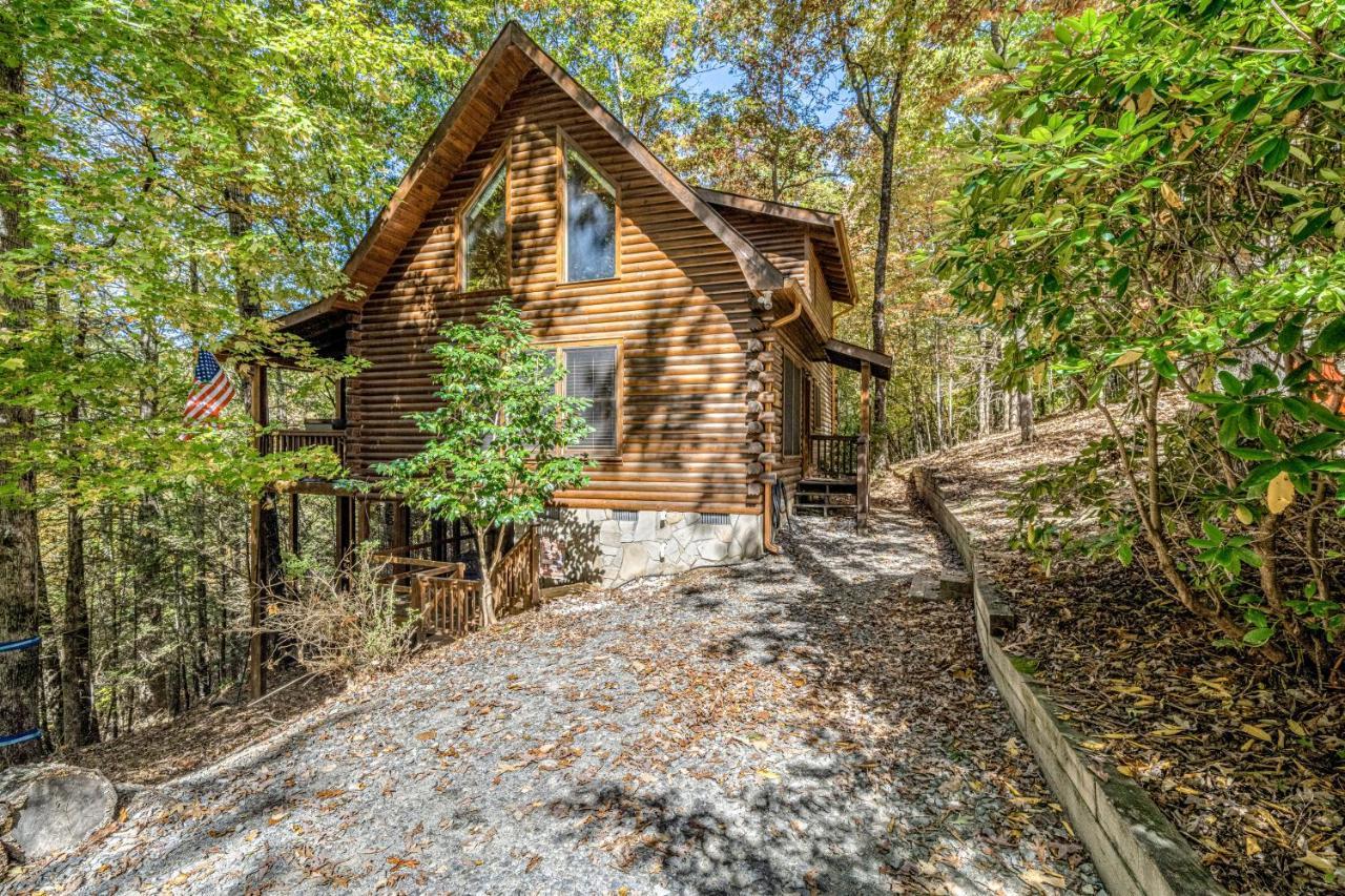 Siesta Chalet — 4-Star Luxury Hotel in Blue Ridge, United States