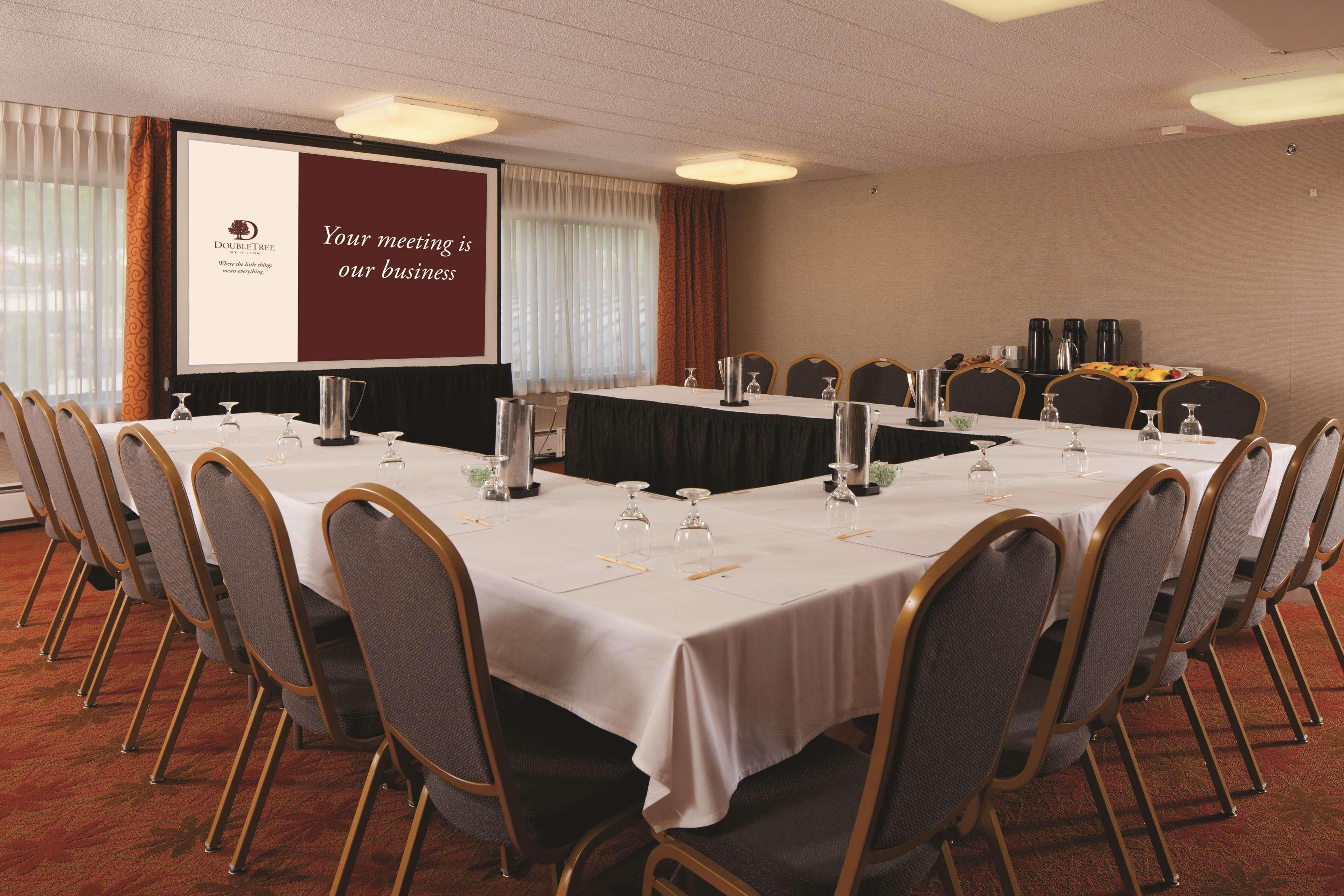 DoubleTree Pittsburgh Monroeville Convention Center - photo 21