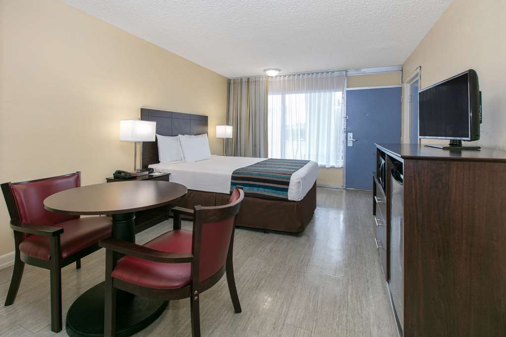 Days Inn by Wyndham Natchez - photo 9