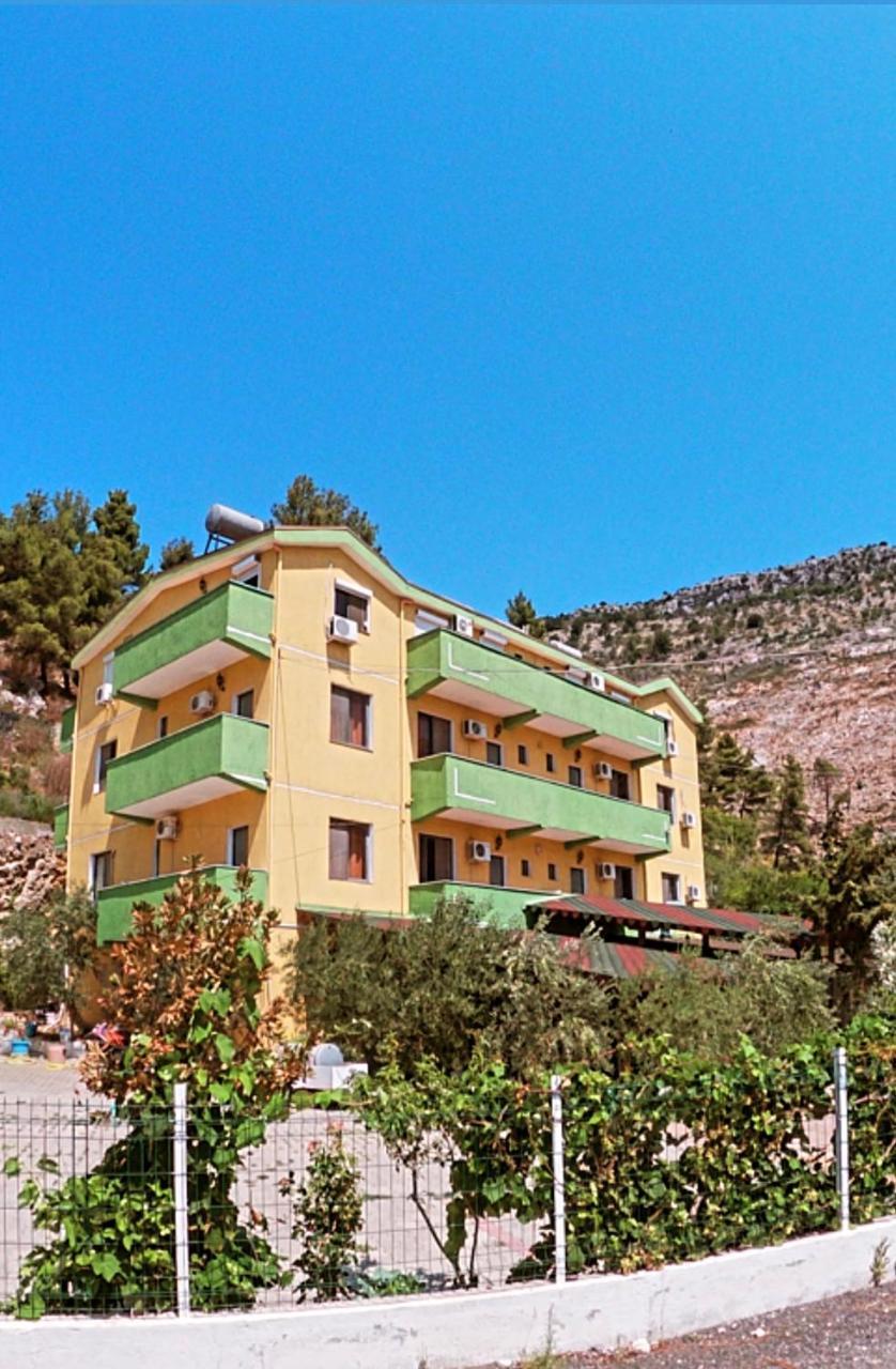 Hotel Bolonja in Shengjin, Albania