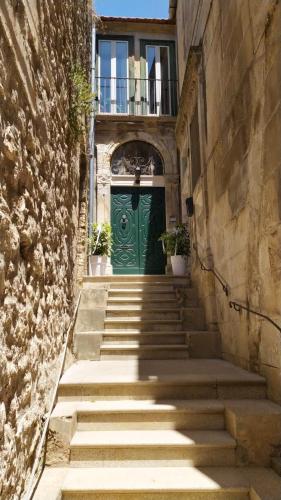 Casa Vacanza Vico Medica — 4-Star Luxury Hotel in Modica, Italy