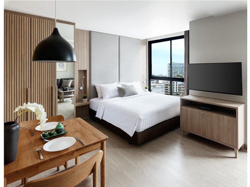 Madera Residence Siracha — 4-Star Luxury Hotel in Si Racha, Thailand
