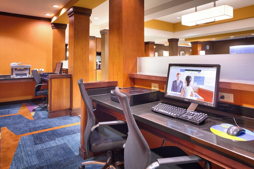 Fairfield Inn & Suites by Marriott Gillette - photo 17