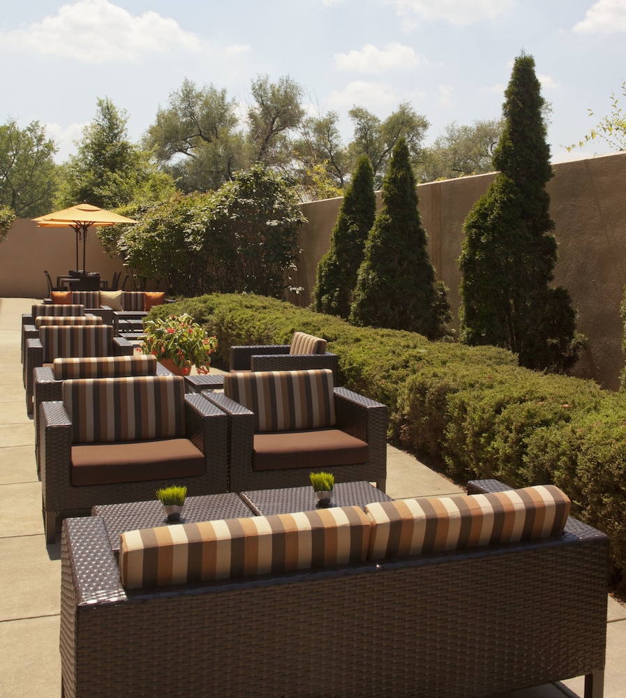 Courtyard by Marriott Louisville Airport - photo 37