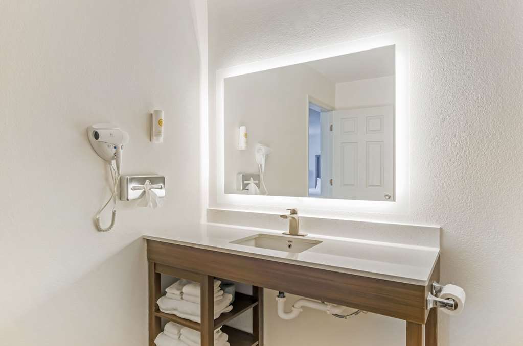Comfort Inn Wytheville Fort Chiswell - photo 16