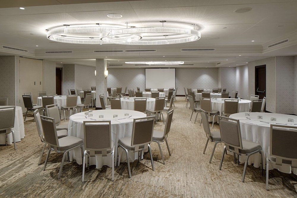 The Kingsley Bloomfield Hills a DoubleTree by Hilton - photo 80