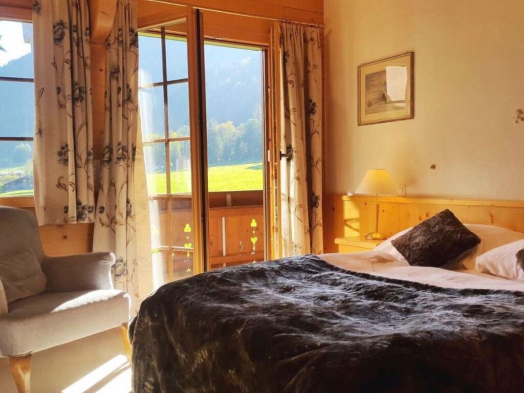 Apartment Farfalla by Interhome — Gstaad — photo 4