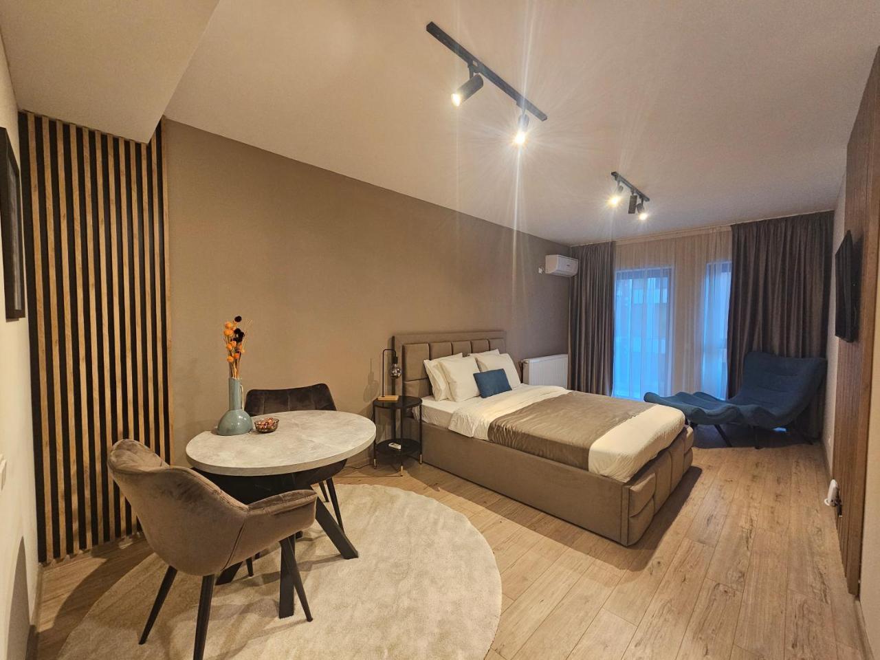 Studio 6 — 4-Star Luxury Hotel in Bucharest, Romania