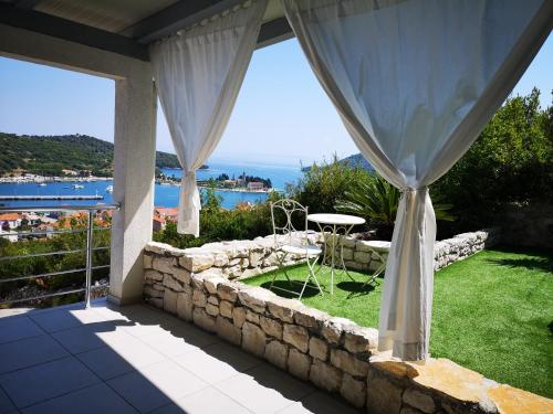 D&D Veyra apartment — 4-Star Luxury Hotel in Vis, Croatia