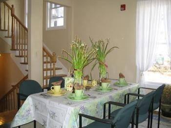 Sunny Hill Garden Suites - photo 7