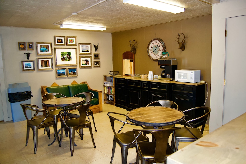 Pendaries Village Lodge - photo 3