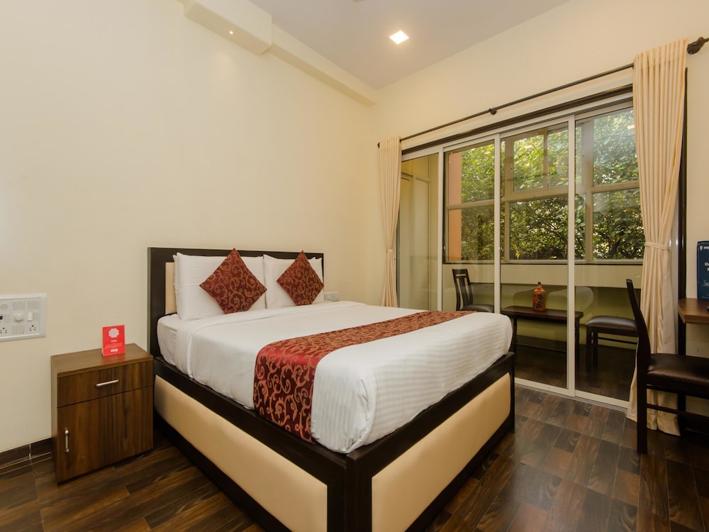 Hotel O Divine Residency Near Phoenix Marketcity