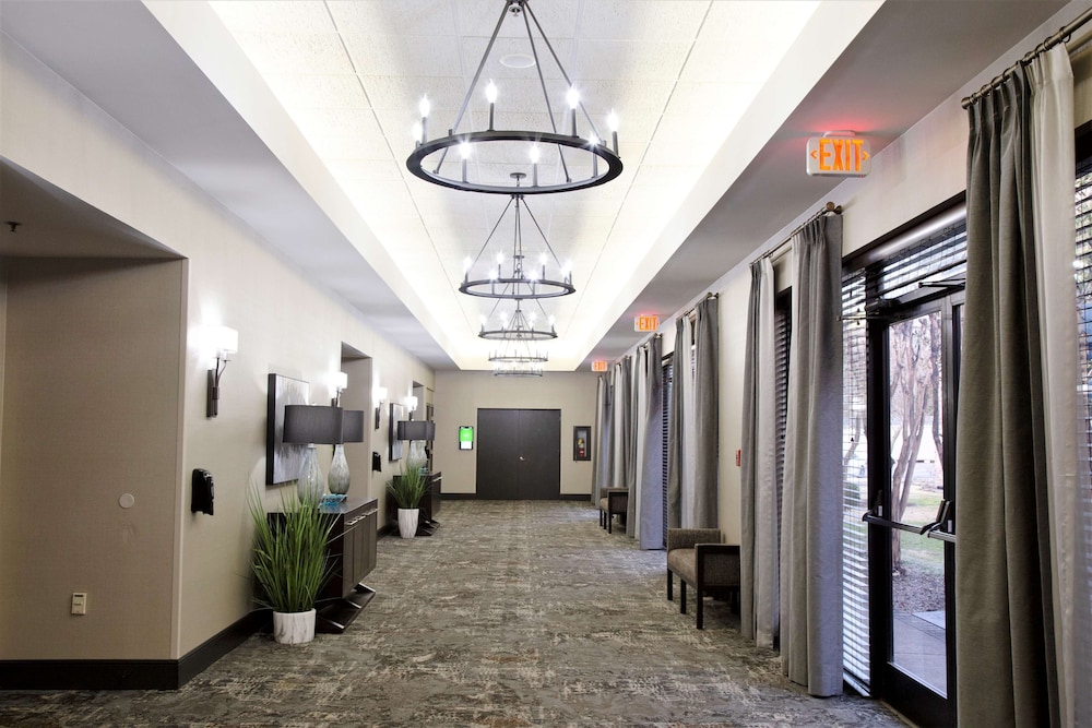 DoubleTree by Hilton Hotel Jackson - photo 51