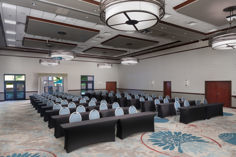 DoubleTree by Hilton Asheville Biltmore - photo 81
