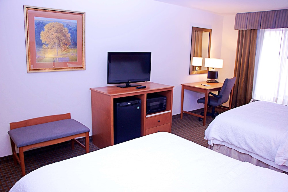 Hampton Inn Sidney NE - photo 10