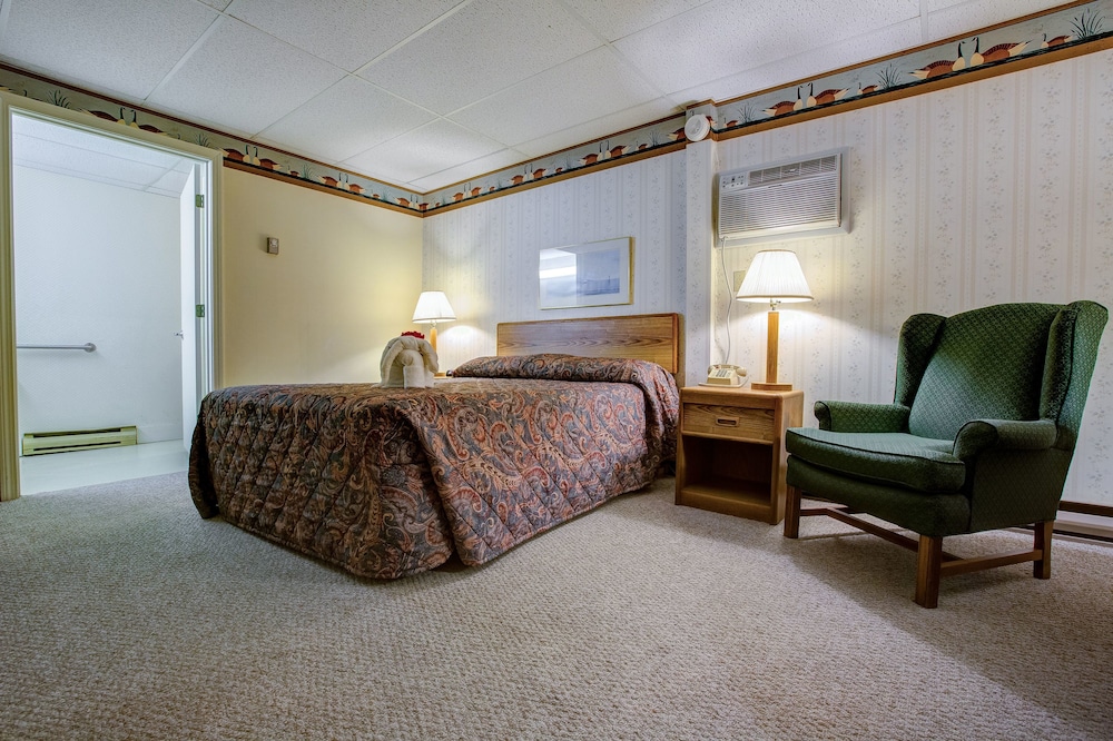 Bluebird Ocean Point Inn - photo 20