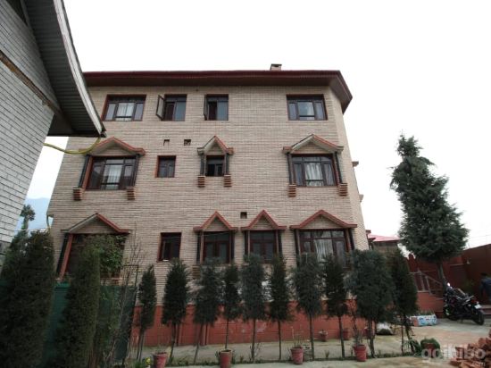 Assad Resorts - carbon neutral hotel in Srinagar