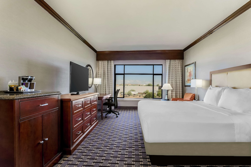 Hilton Phoenix Chandler - photo 12