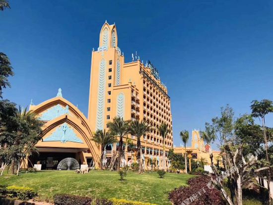 King Land Hotel in Mengla, People's Republic of China