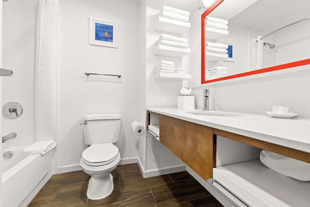 Hampton Inn Jonesboro - photo 40