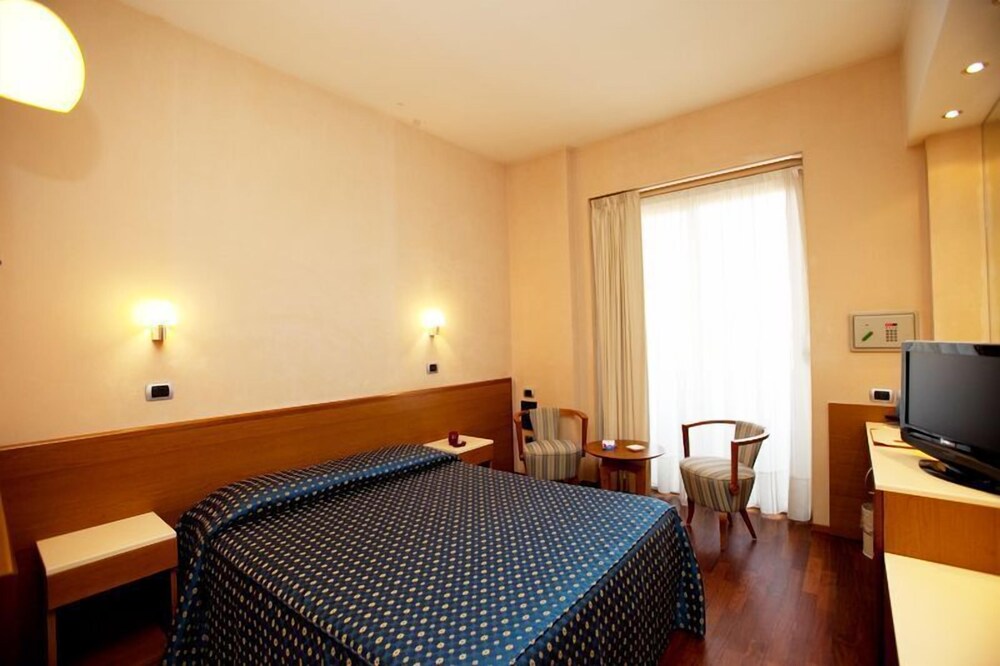 SenB Hotel — Senigallia — photo 4