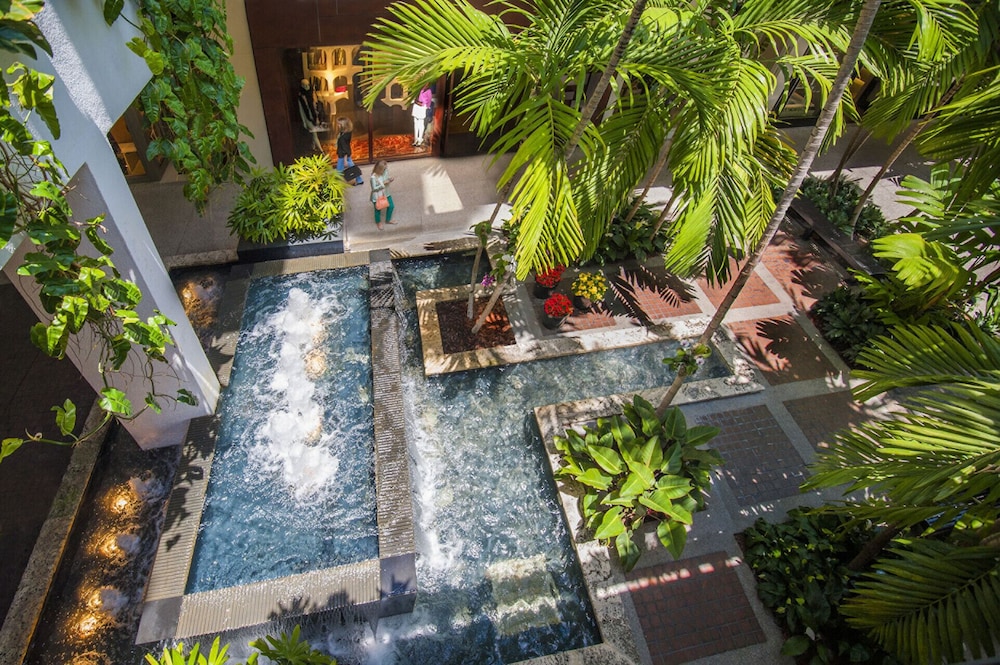 Four Seasons Hotel at The Surf Club - photo 96